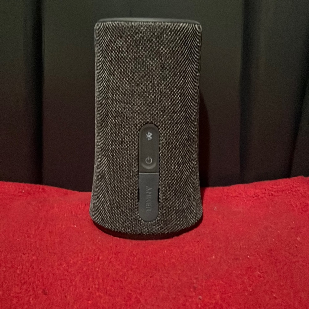 🔊🎵🔊🎵 Soundcore flare fully waterproof speaker